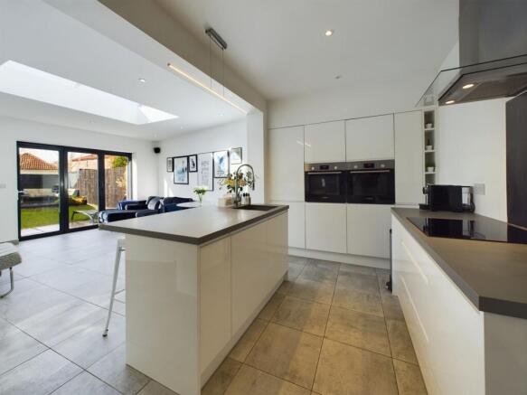 Kitchen/Lounge