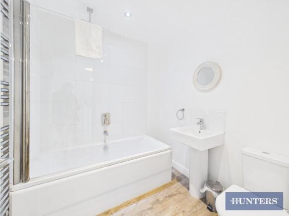 2 bed Terraced for sale Image 8