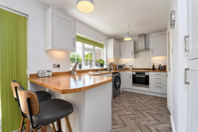 Kitchen / Dining Room