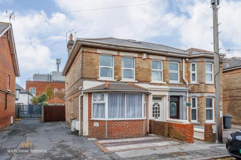 Gladstone Road West, Bournemouth, BH1