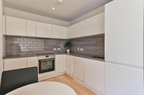 15, 5 Corsair House, Starboard Way, Silvertown, London E16 2NY
