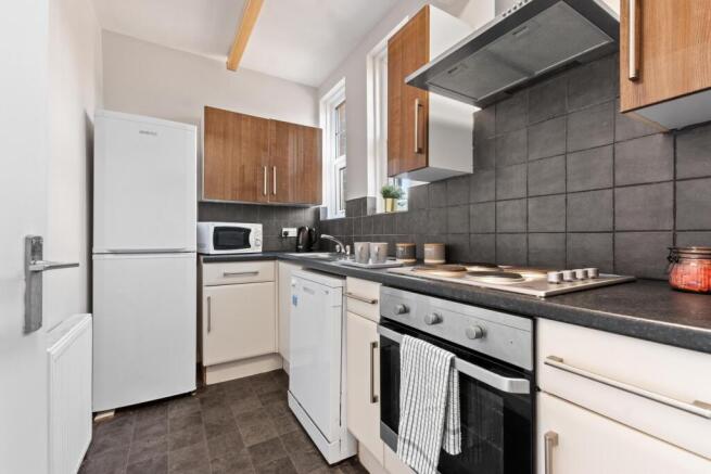 3 bed House to rent Image 5