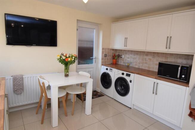 Kitchen/Breakfast Room