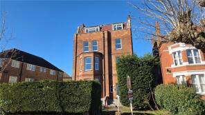 Flat 3, 42, Shorncliffe Road, Folkestone CT20 2NB