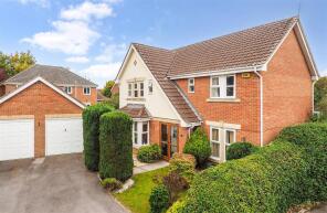 14, Ontario Way, Liphook GU30 7LD
