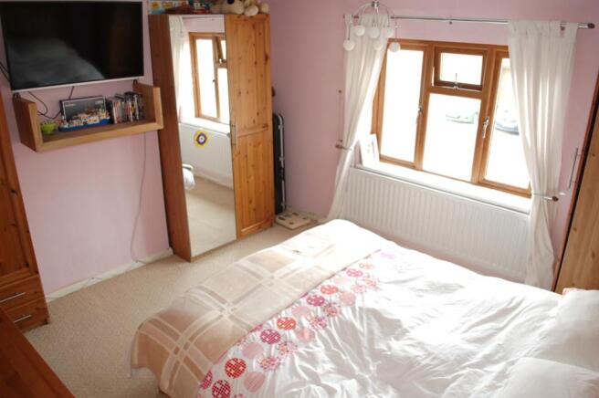 bed 1