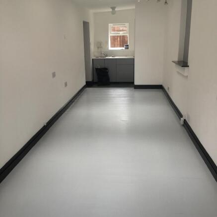 Empty unit