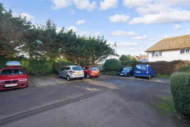 Driveway/Parking