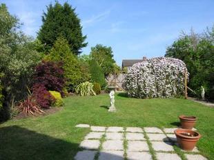 REAR GARDEN: