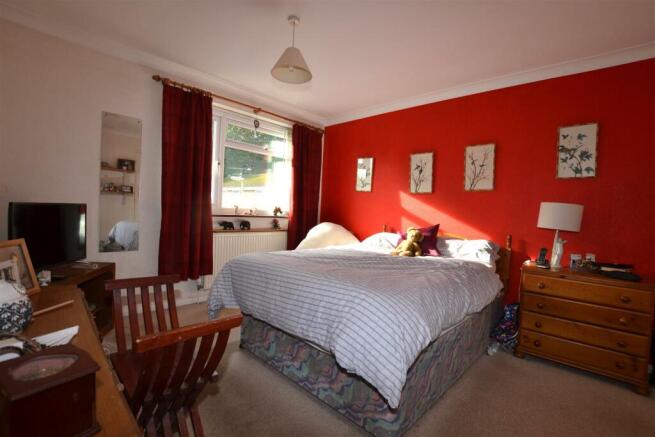 Bedroom 2 .JPG