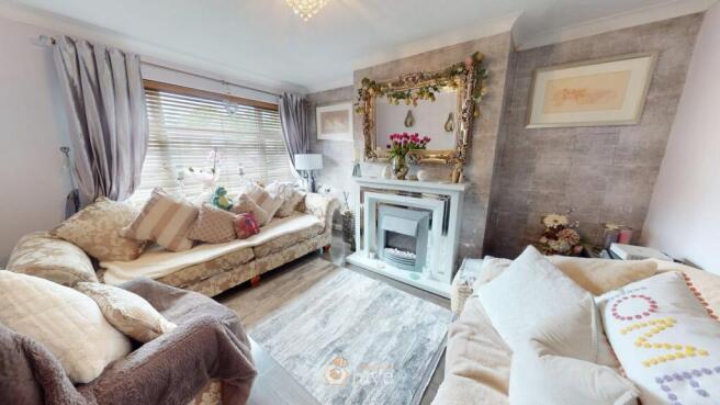 4 bed Detached for sale Image 5