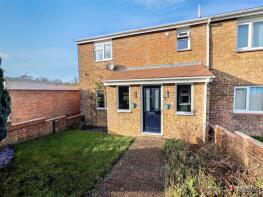 56, Gainsborough Road, Basingstoke RG21 3EG