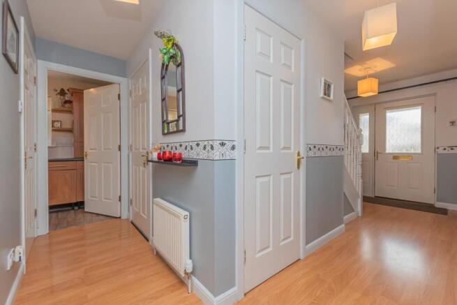 4. Entrance Hallway (2).jpg