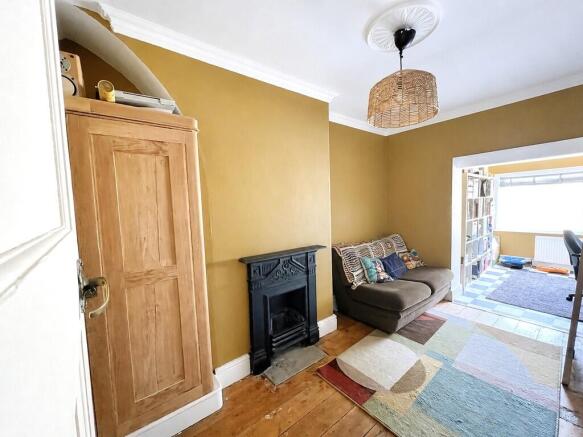 2 bed Terraced for sale Image 9