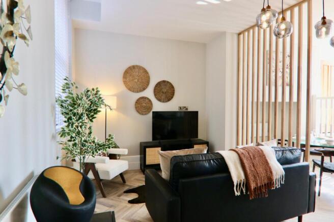 2 bed Flat to rent Image 8