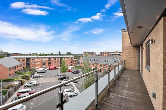59 Bradley Court - view2.jpg