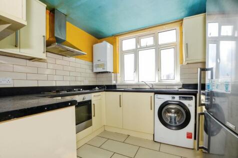 Canberra Drive, Northolt, UB5