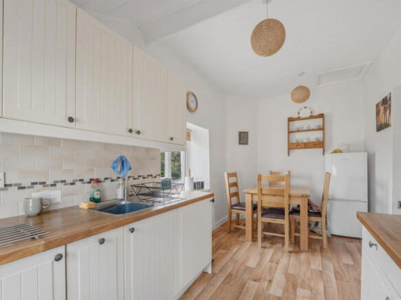 2 bed Cottage for sale Image 7