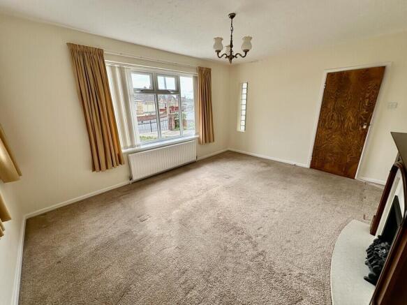 4 bed Detached Bungalow for sale Image 9