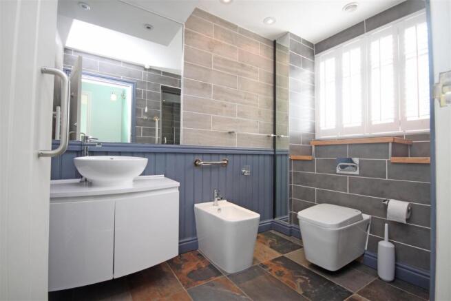 Shower Room/Wc