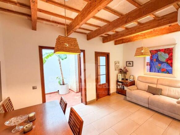 Entire house with patio in Ciutadella