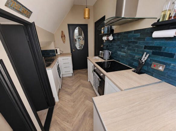 the_snug_modern_g...