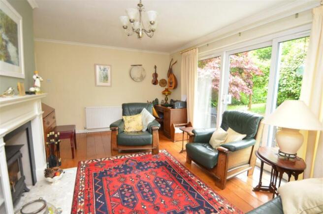 SITTING ROOM