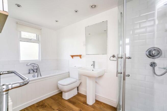 Master En-suite