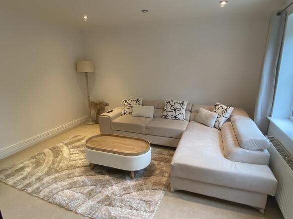 sitting room1.jpg