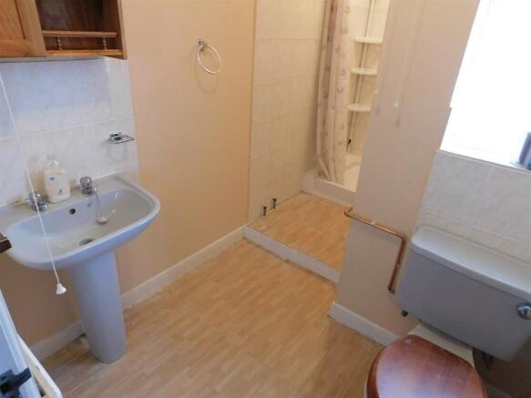 Shower Room 2
