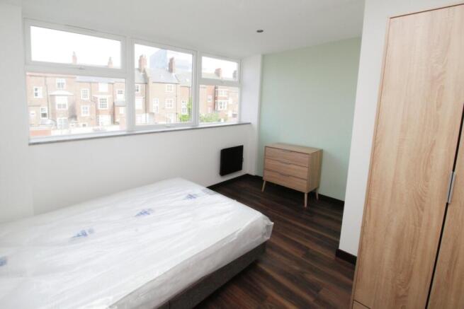1 bed Apartment to rent Image 8