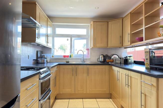 KITCHEN & DINER