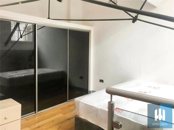 2 bed Apartment to rent Image 8
