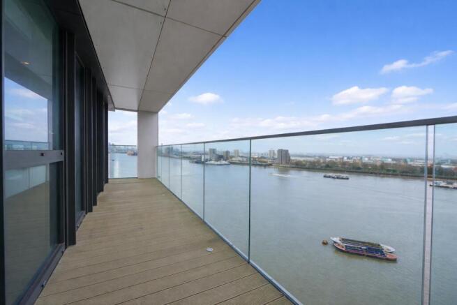 Hampton Court, London13.jpg