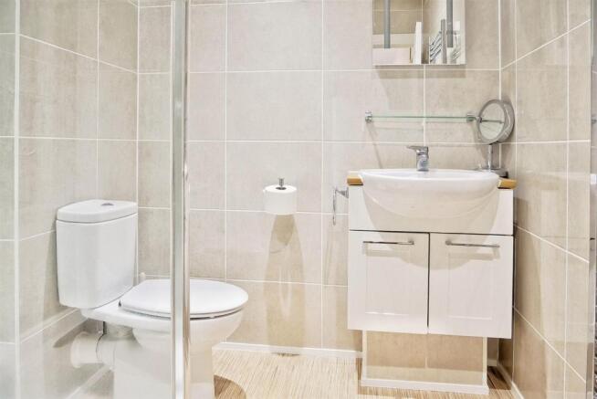 En Suite Shower Room