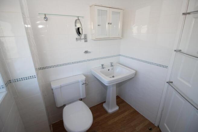 Bathroom/Wc