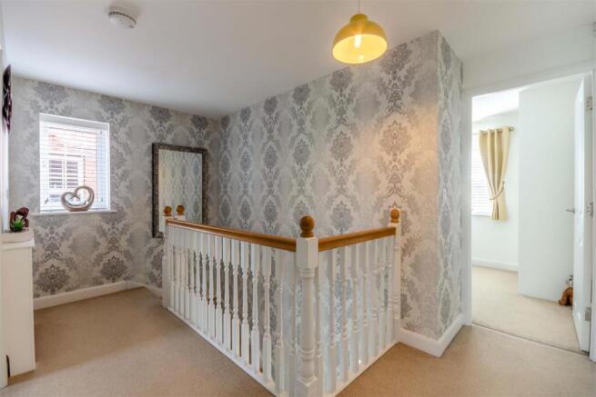 8690582-interior33.jpg
