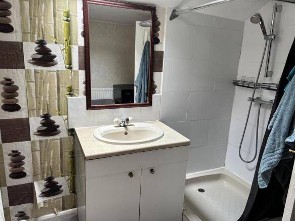 2 bed Block of Apartments for sale Image 4