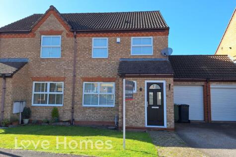 Ravensburgh Close, Barton-Le-Clay, MK45 4RG