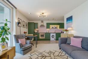 29, Phoenix Way, London SW18 2PW