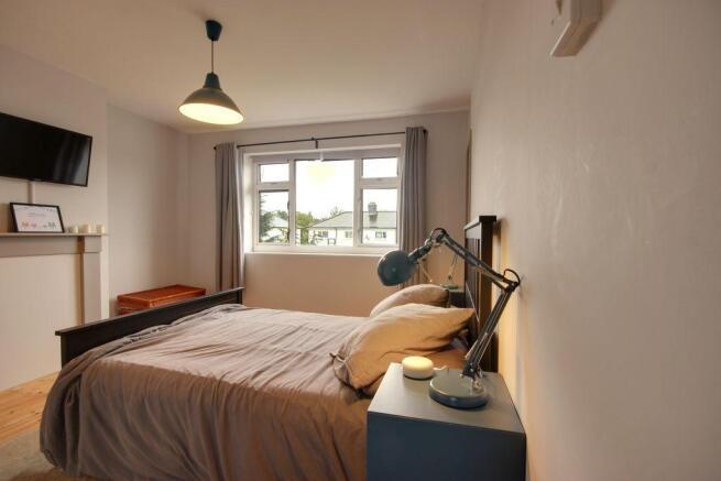 Bedroom 1 (Double)