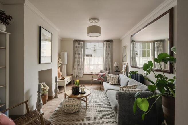 Living Room ()