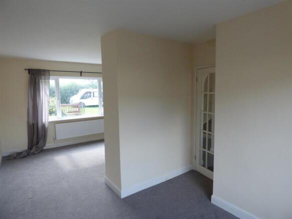 Living area.JPG