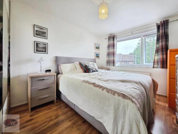 3 bed Semi-Detached for sale Image 9