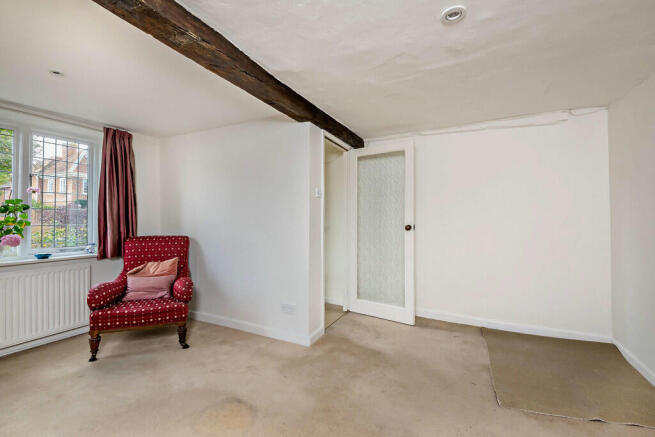 8667143-interior0...