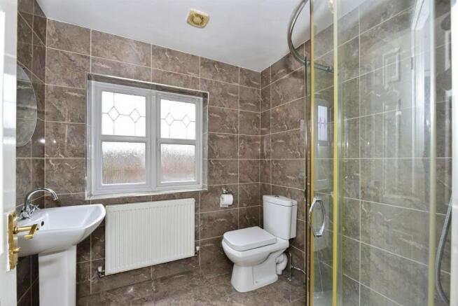 4 bed Detached for sale Image 12