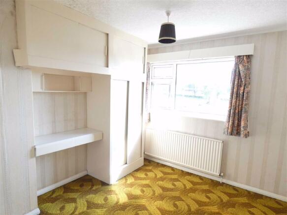 BEDROOM 2