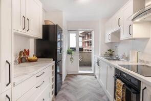 Flat 55, Swinburne Court, Basingdon Way, London SE5 8ER