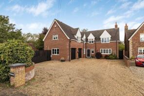 1a Wychewood, The Wyches, Ely CB6 3HG