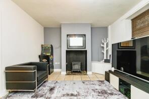 84, Doncaster Road, Darfield, Barnsley S73 9HX